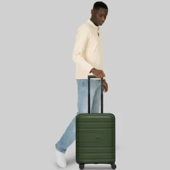 New Redolz Essentials 11 4 Rollen Kabinentrolley 55 cm mit Dehnfalte olive