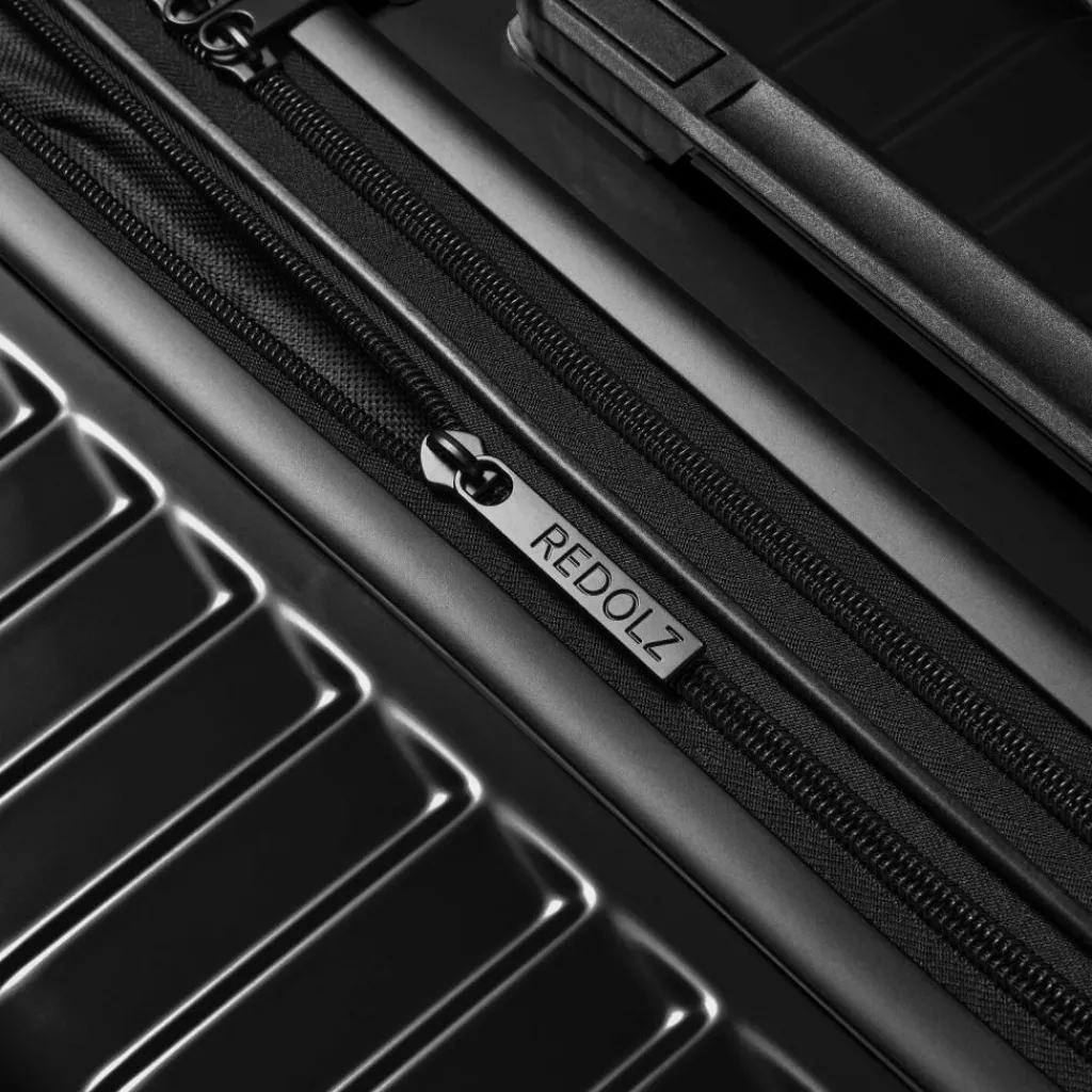 Redolz Essentials 18 4 Rollen Trolley 76 cm mit Dehnfalte metallic-black shiny