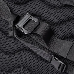 Sandqvist Stream Messenger 44 cm Laptopfach black