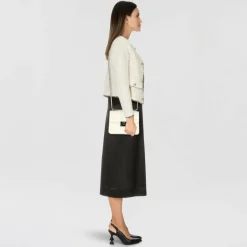 Seidenfelt Umhängetaschen<Roros Umhängetasche 21 cm glossy white