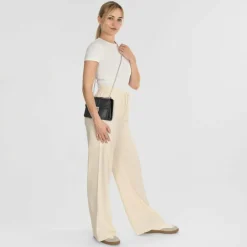 Seidenfelt Umhängetaschen<Roros Umhängetasche 21 cm glossy black