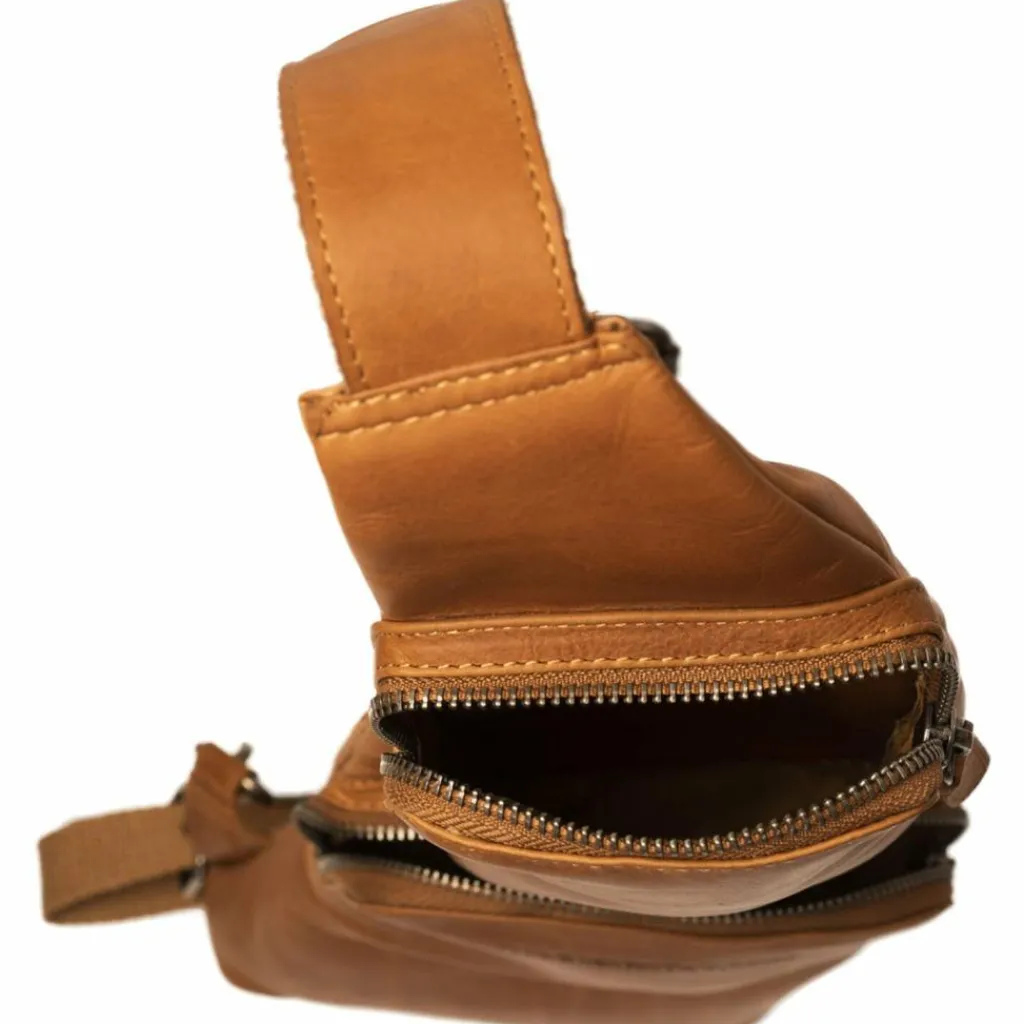 The Chesterfield Brand Umhängetaschen<Logan Umhängetasche Leder 17 cm cognac