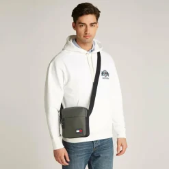 Outlet Tommy Hilfiger Jeans TJM Daily Mini Bag Umhängetasche 18 cm green