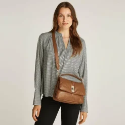 New Tommy Hilfiger Soft Leather Handtasche Leder 27 cm brown