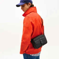 Online Tommy Hilfiger TH Foundation Umhängetasche 23 cm black